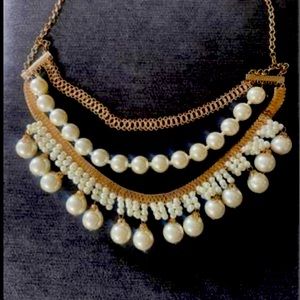 Brand new necklace. Costume jewelry.